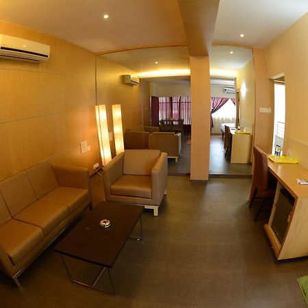 Hotel Ayush International Mangalore Esterno foto