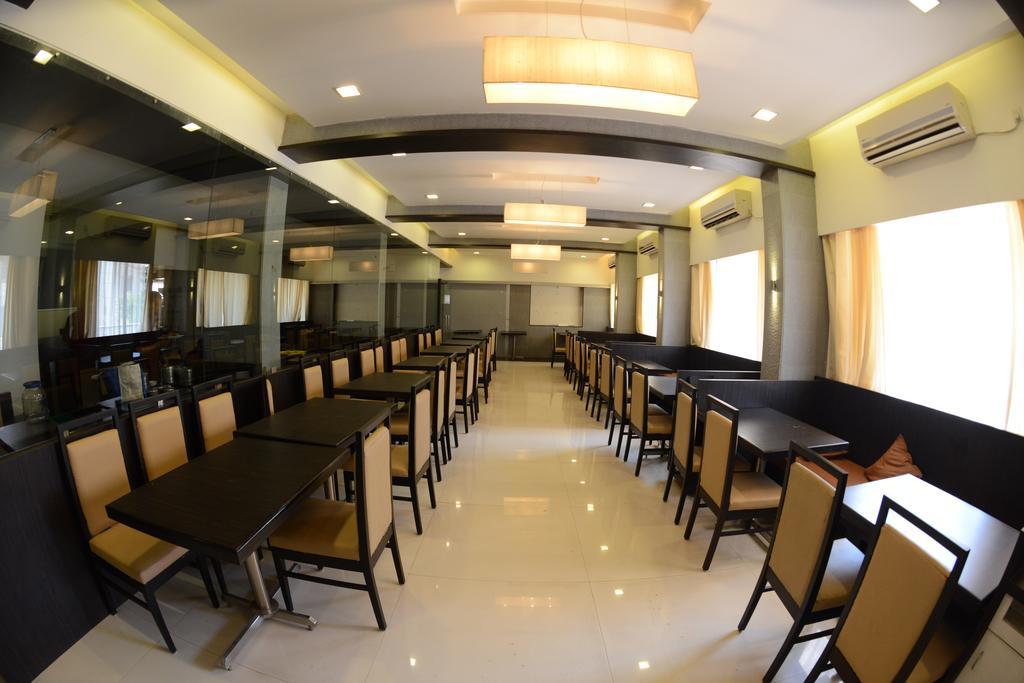 Hotel Ayush International Mangalore Esterno foto