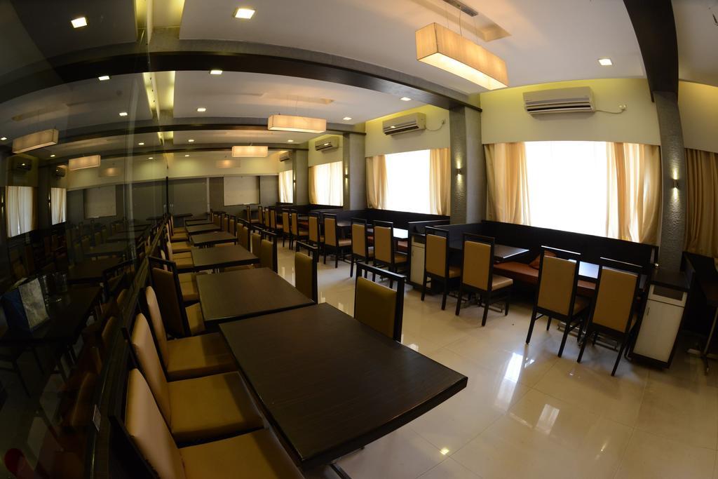 Hotel Ayush International Mangalore Esterno foto